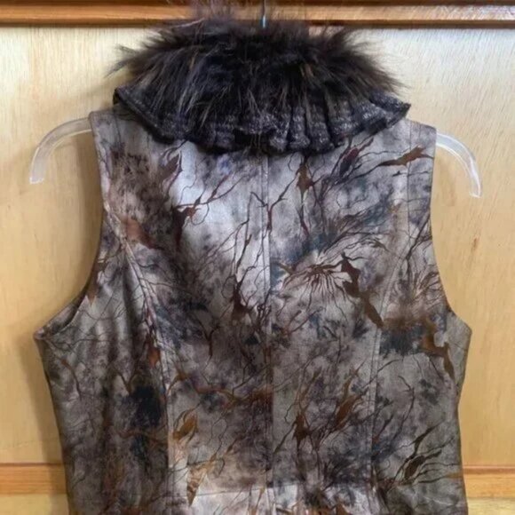 RARE VTG IDENTITY CLUB Camo Knit & FAUX Leather Feathers/Fur Sweater Vest - Picture 13 of 16